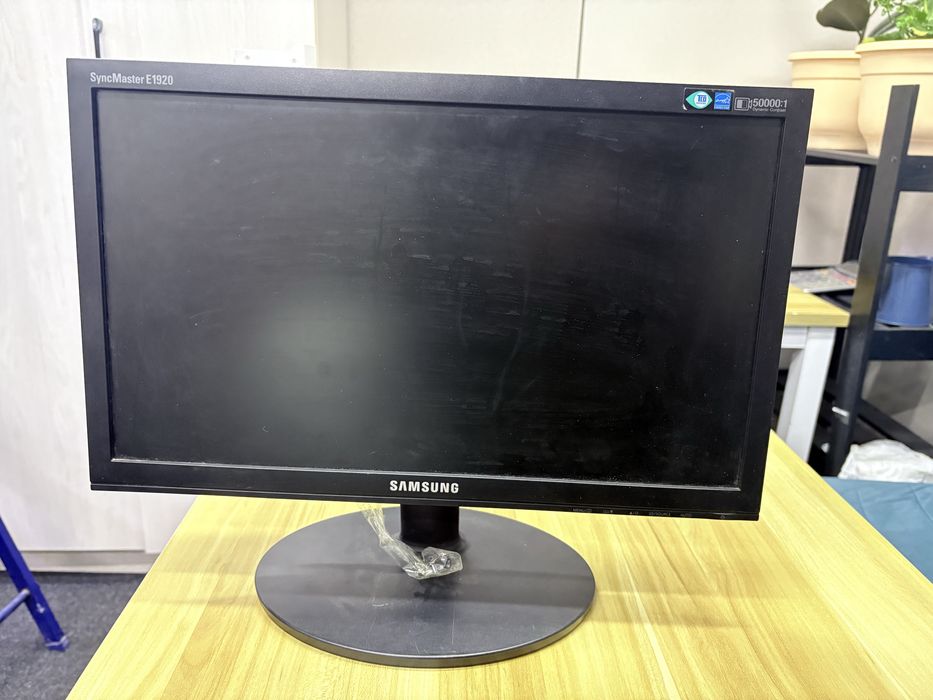 Продам мониторы, дешево!