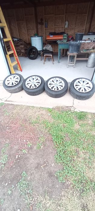 Jante auto aliaj și tablă