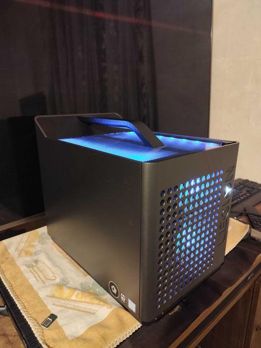 Lenovo Legion i5-8400/GTX 1060 3GB / 16GB RAM / SSD 1TB/ 2x HDD 1TB