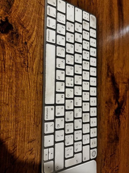Продаю клавиатуру magic keyboard с touch id