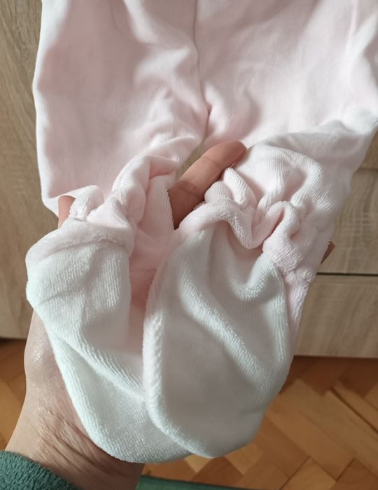 Бебешка цяла пижама с крачета Chicco