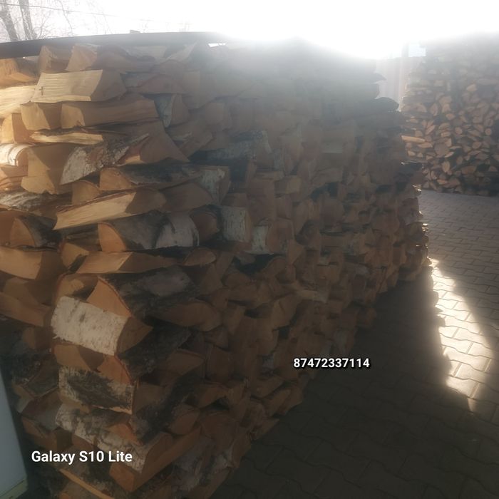 Карагач тополь Берёза дрова в мешках колотые дрова в мешках