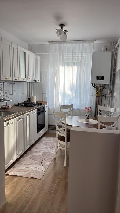 Închiriere apartament