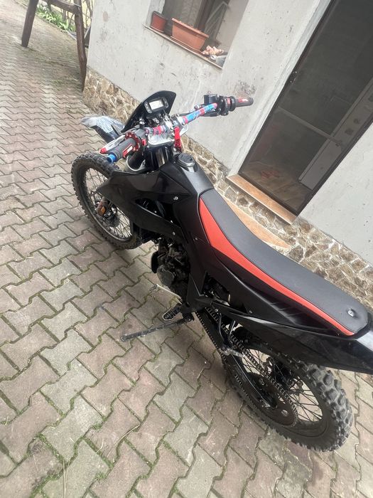 Vand aprilia rx 125 2020 (fac schimb cu un cross de 250)