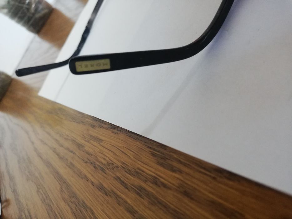 Vând ochelari de vedere