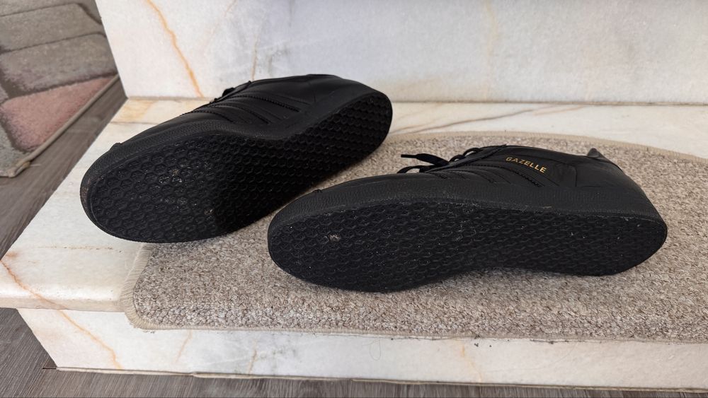 Adidas gazelle 44