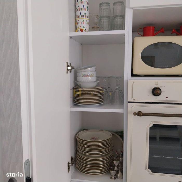 Inchiriere 3 camere mobilat utilat loc parcare str Biruintei