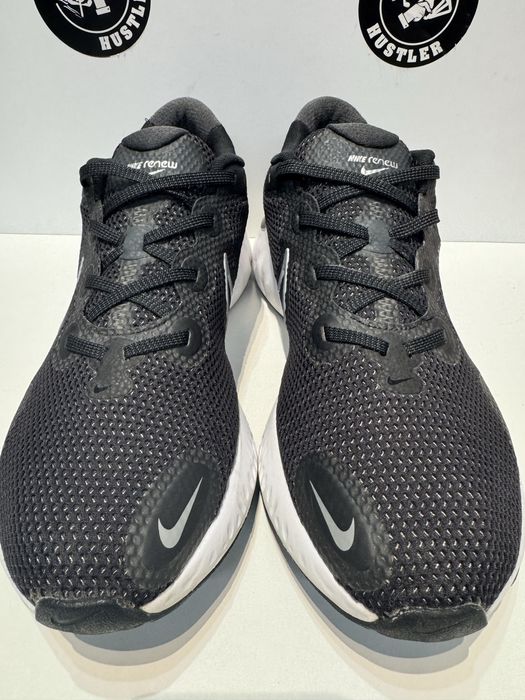 Маратонки NIKE RENEW . Номер 45.5