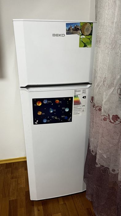 Продам холодильник 150см