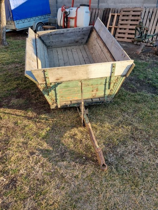 Vând Remorcă pentru tractor