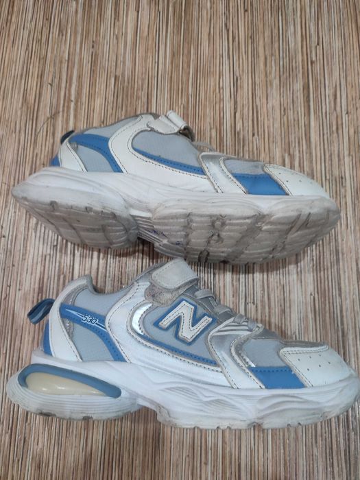 Продам кроссовки 36 р