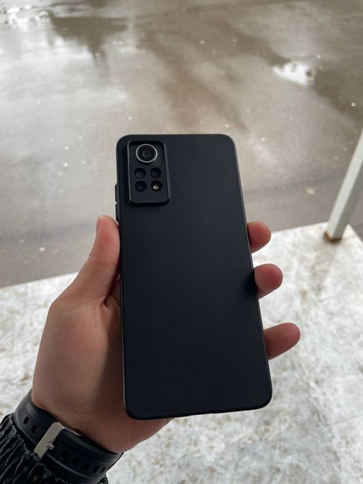 Redmi note 12 pro srochni sotiladi aybi yuq !