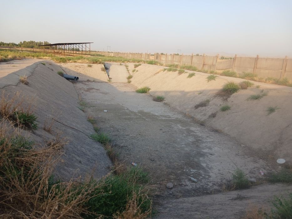 Здание и сооружение, Большая современная ферма