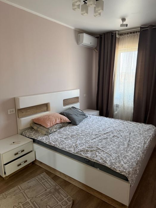 Сдаю свою 3-х комнатную квартиру в центре