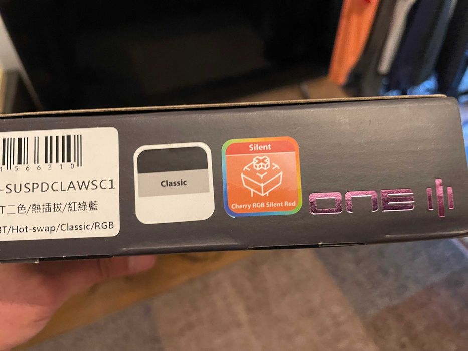 Продавам клавиатура Ducky One 3 Classic TKL Hotswap Cherry MX