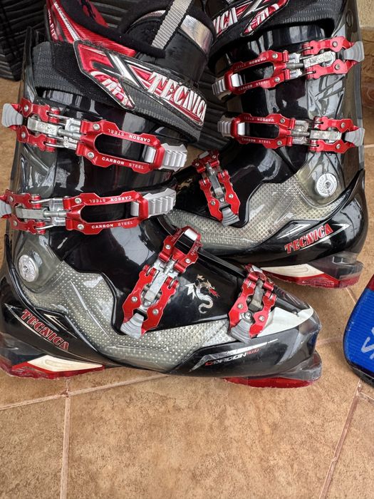 Set schi salomon cu clapari, bețe si costum complet