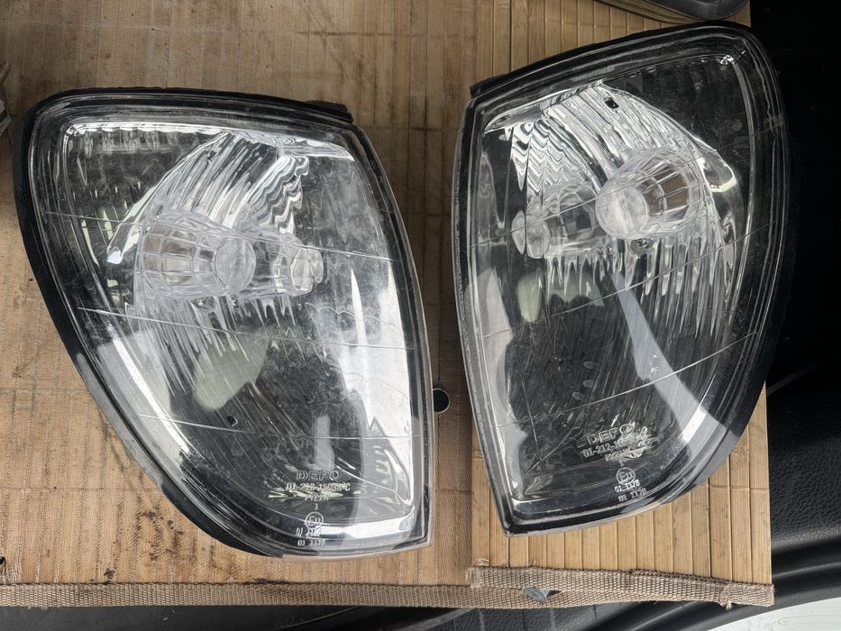 Лексус 470 фары комплект