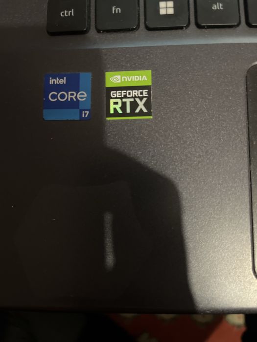 Обменяю ноут + IPhone 13 128 гб