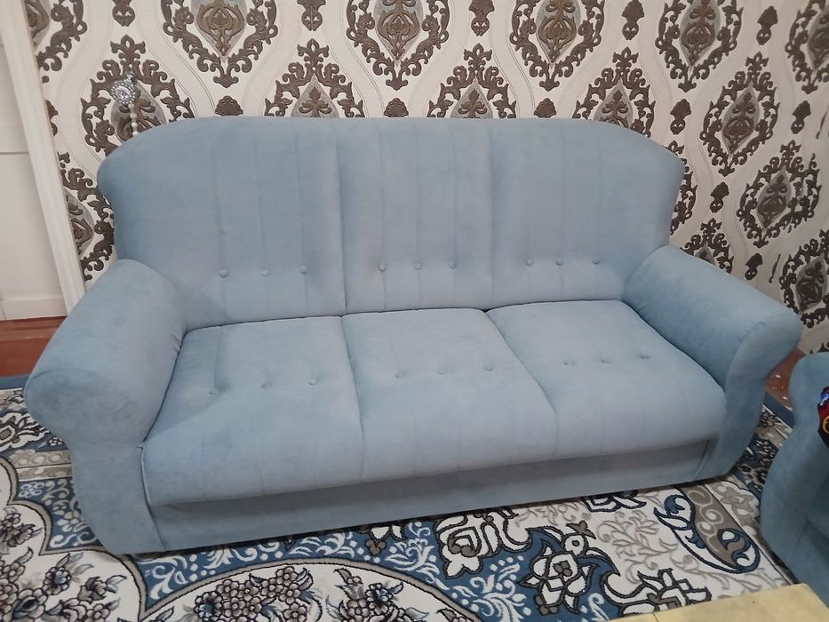 Yangi divan yaxshisidan