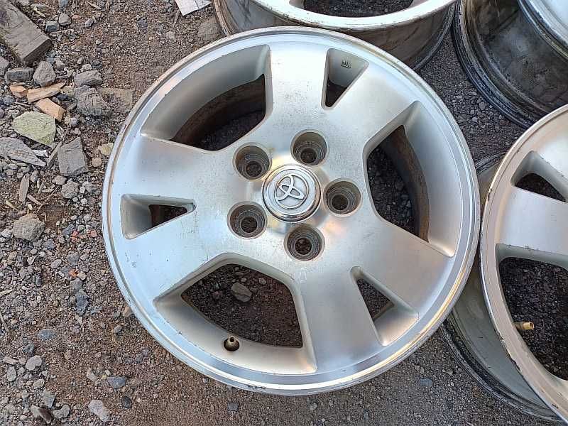 Продам оригинальные диски на автомашину Toyota Ipsum