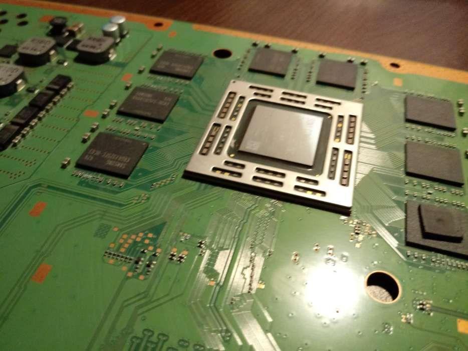 Reparații Console PS5, PS4, Xbox, Nintendo și Manete. Reparatii rapide