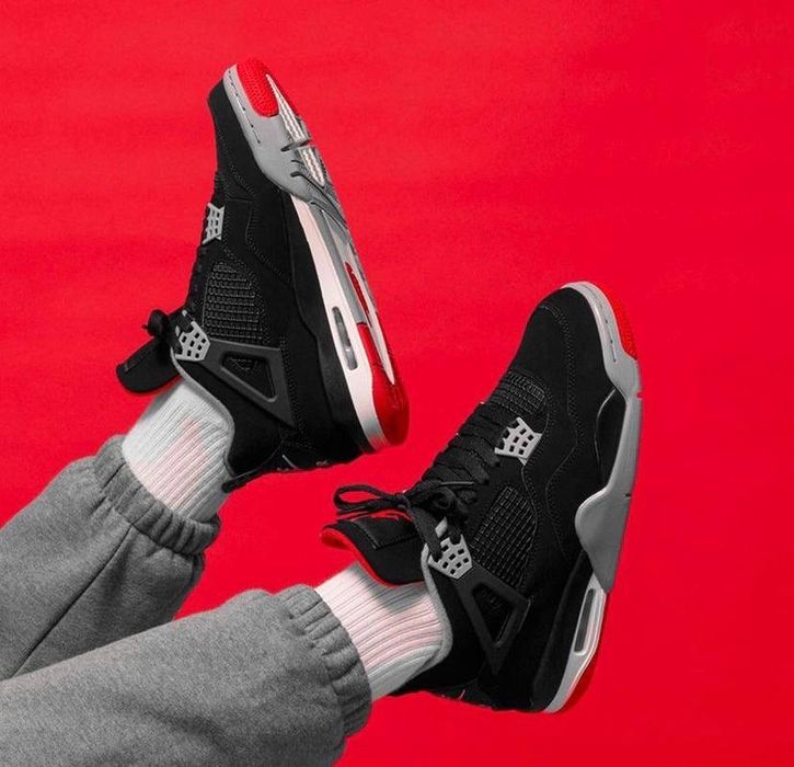 Air Jordan Retro 4 Bred