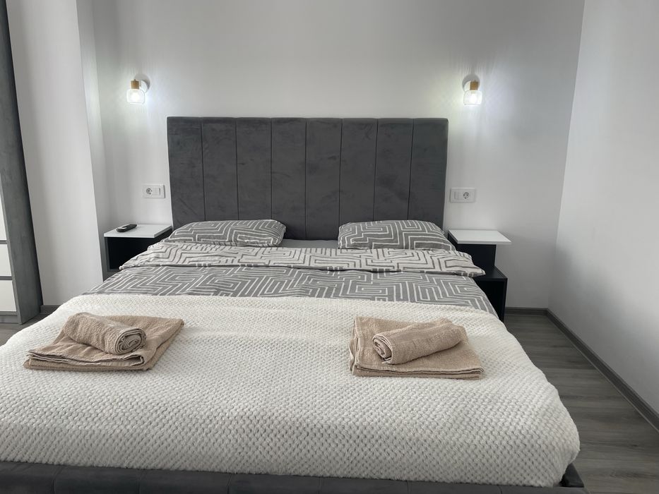 Inchiriez apartament in regim hotelier in zona centrala
