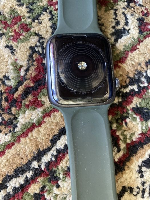 Apple watch se nike