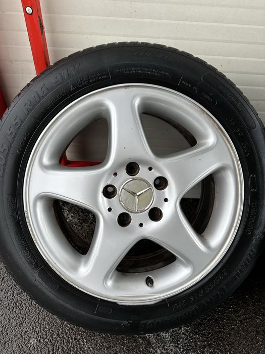 Гуми с Джанти 16’ за Мерцедес