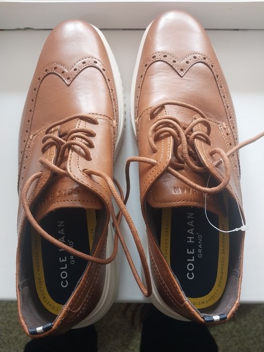 Новый кожаные импортный туфли