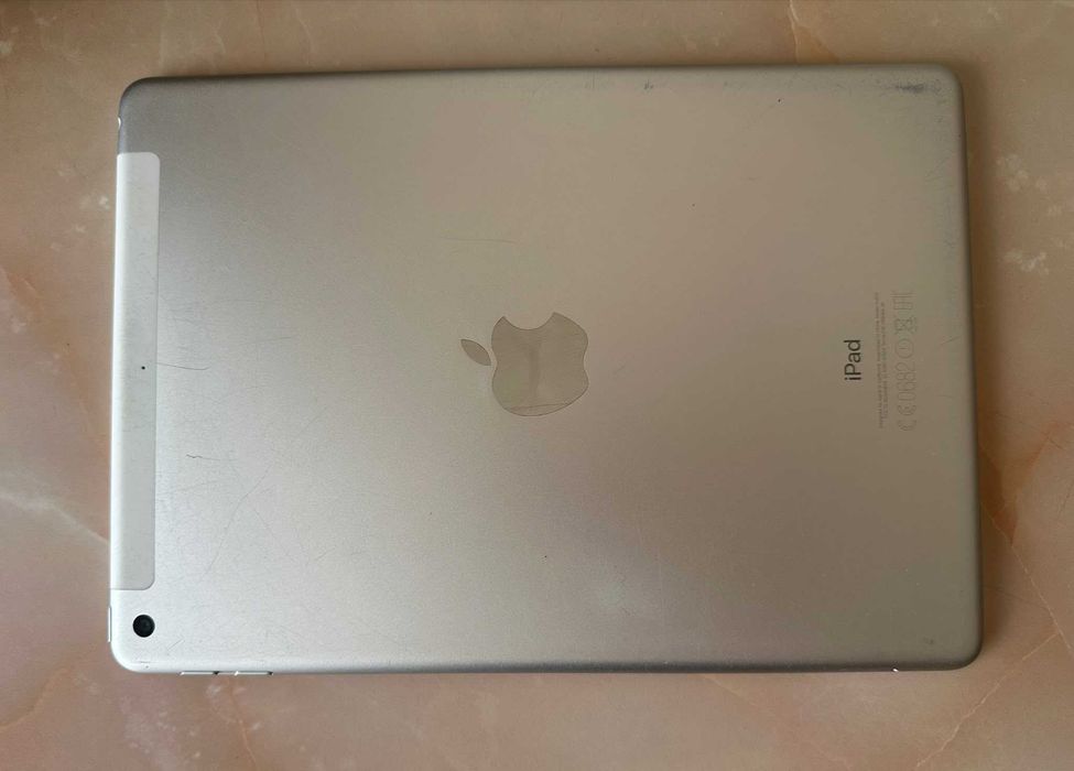 Apple iPad 5 Silver 128 GB Wi Fi + Cellular