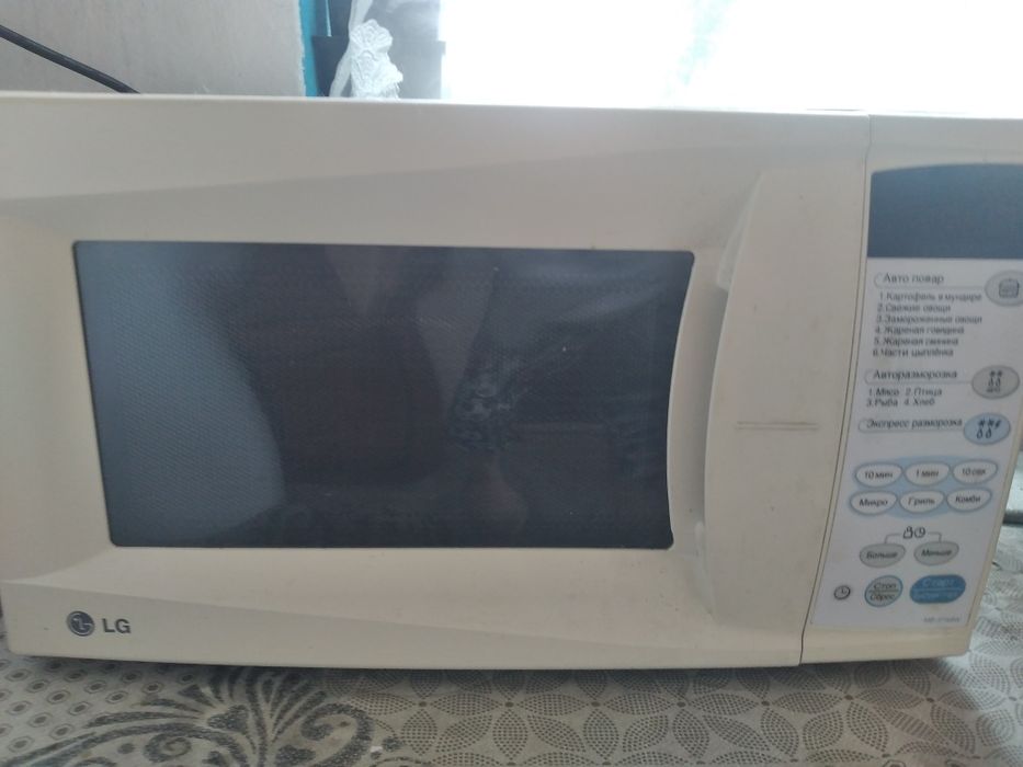 Микроволновка  LG