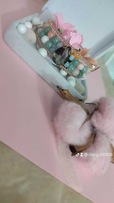 Гривна за женската енергия и елегантност в ежедневието