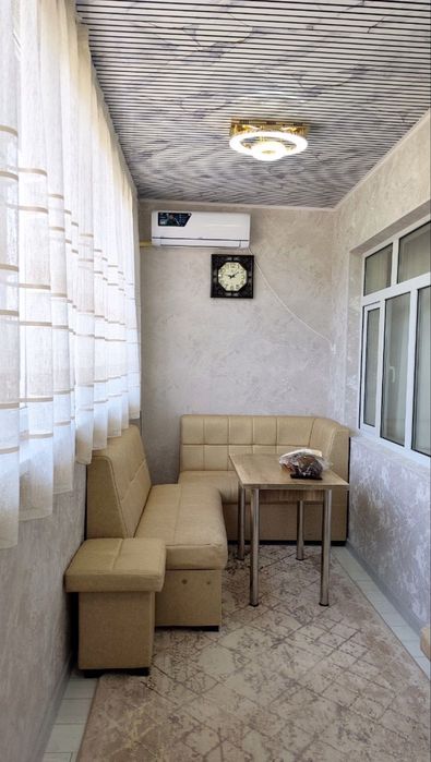 Qoraqamich 2/5 3/3/4 balkon 2/6 srochno sotiladi evro remont