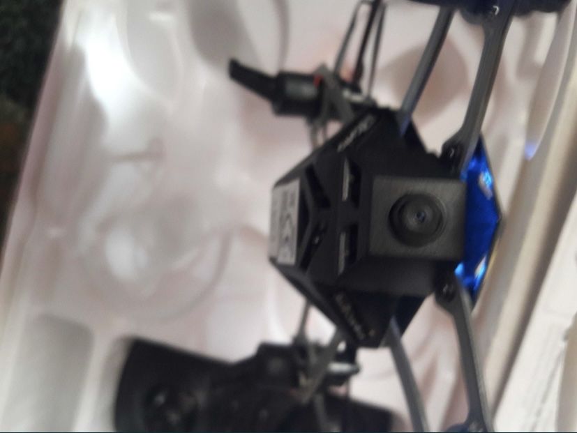 Drona cu camera fimat