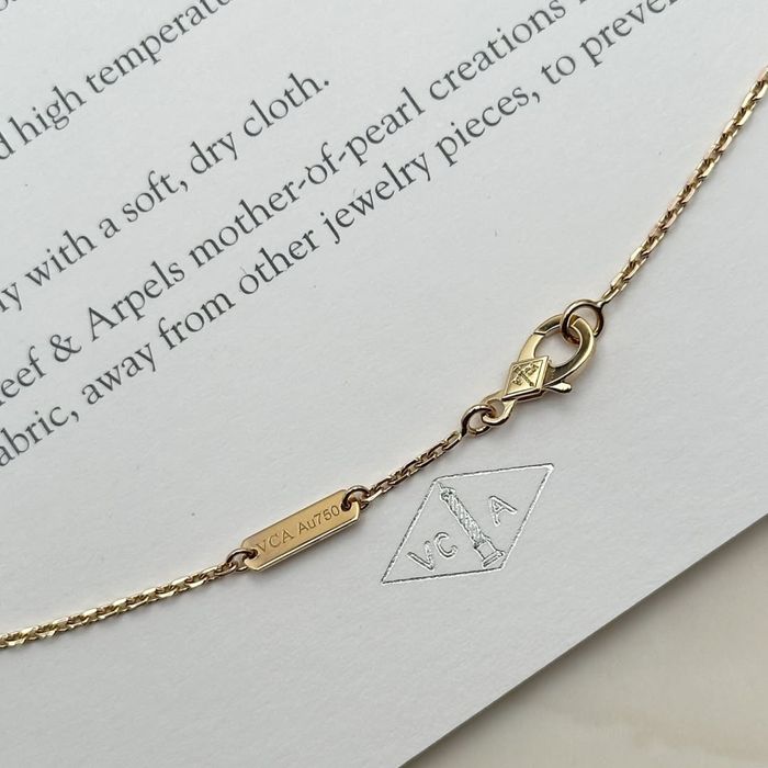 Золотое колье Van Cleef 18K(750проба) с перламутром