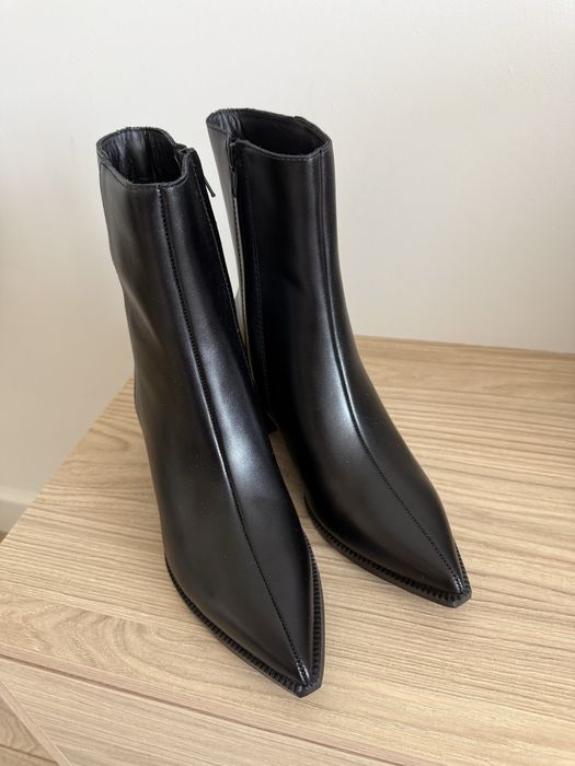 Ботильоны на каблуке