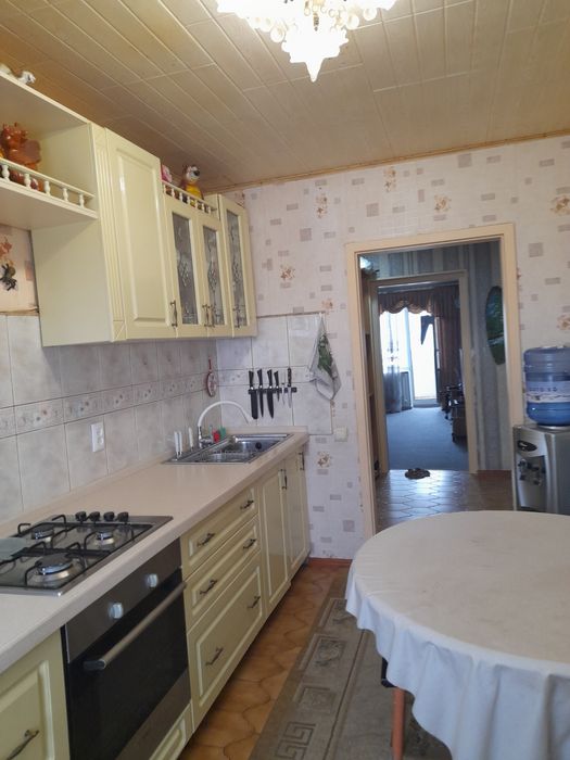 Продам 4х комнатную квартиру