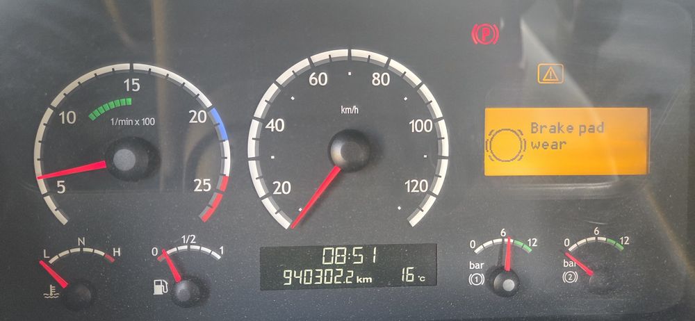 Scania R420 cu abrollkiper