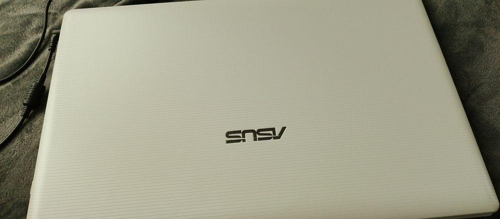 Laptop Asus Vivo Book