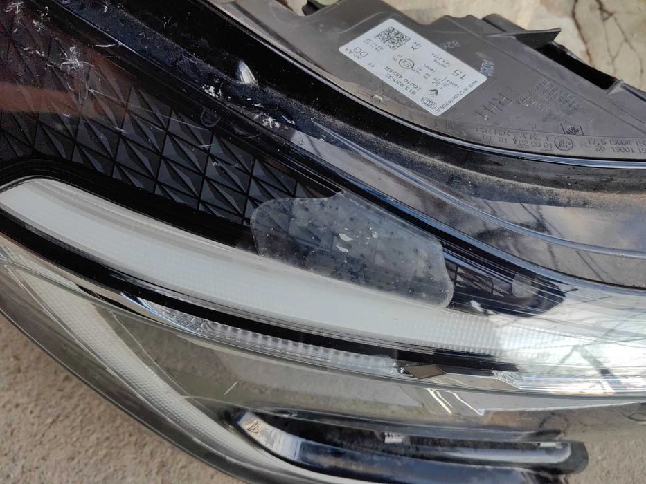 Фар Renault Captur LED десен / Фар Рено Каптюр Оригинален