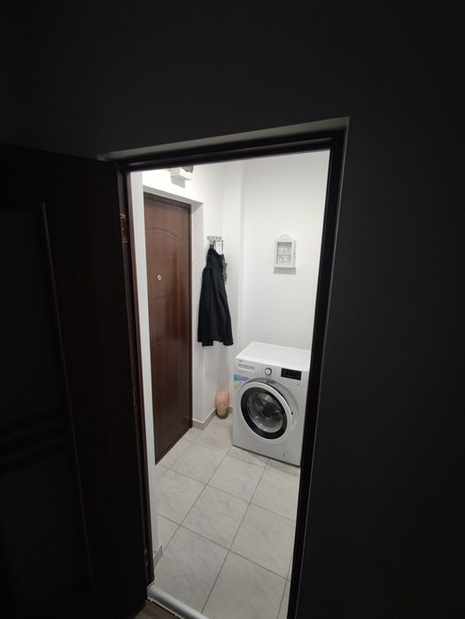 Garsoniera conf. 1 complet renovată si utilată.