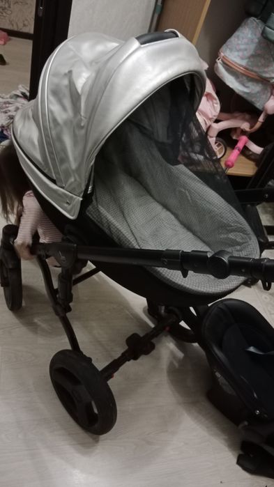 Продам коляску, полная комплектация.