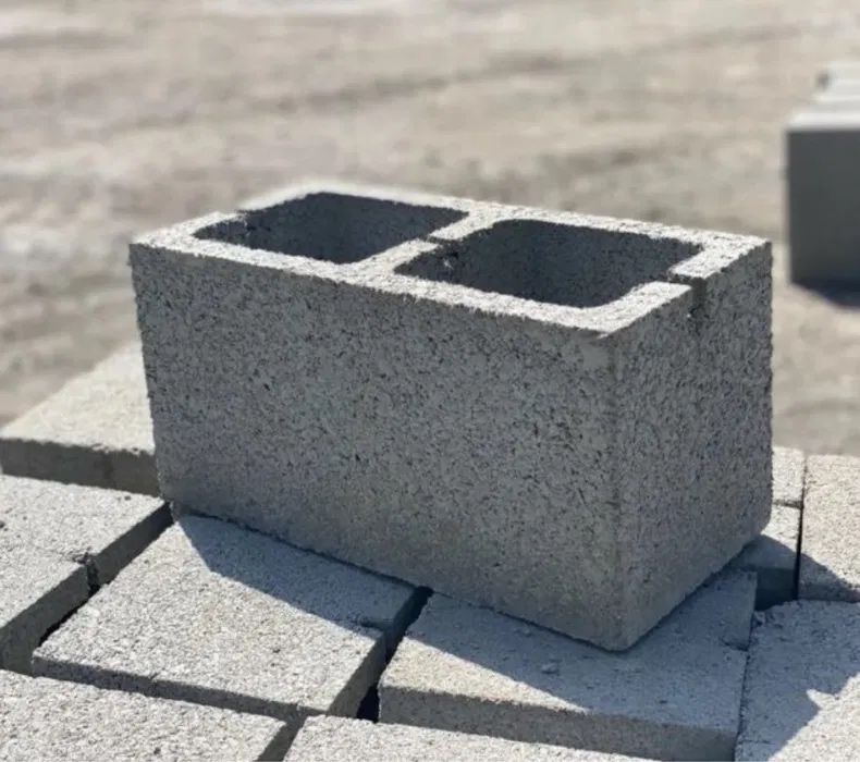 Сплитерный блок: гладкий, рванный. Колонны. Шляпы. Колпаки