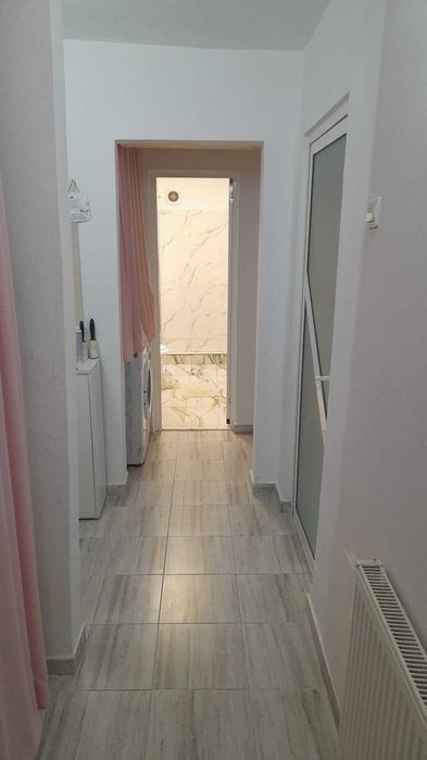 Vand apartament 4 camere, Zona Penny 2