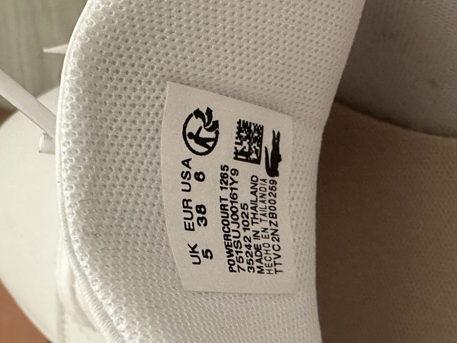 Adidasi lacoste