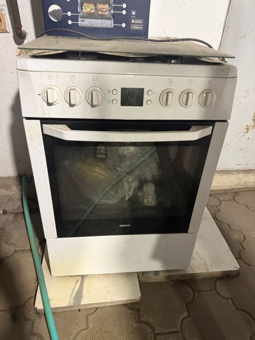 Кухонная газ плита