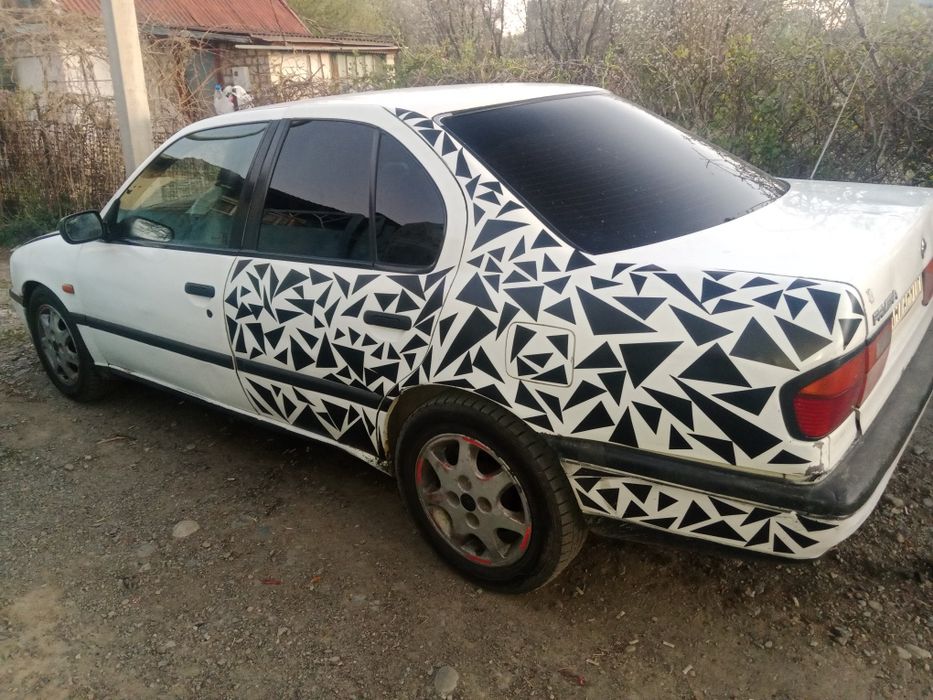 Продам машину нисан