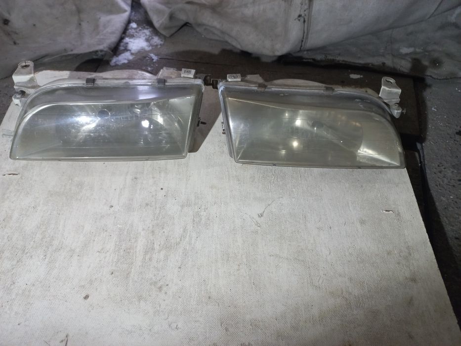 Фары на тойота  королла