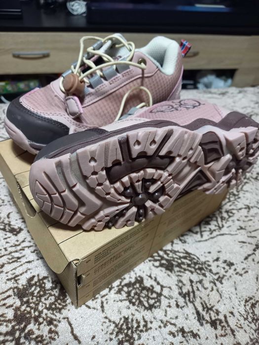 Зимни обувки за момиче 29 номер,стелка 19,5см Tiny Trolls of Norway